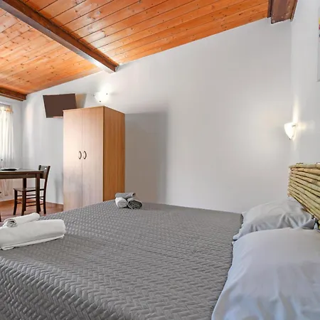 Ittiturismo Isola Rossa L'agrumeto Vakantiehuis
