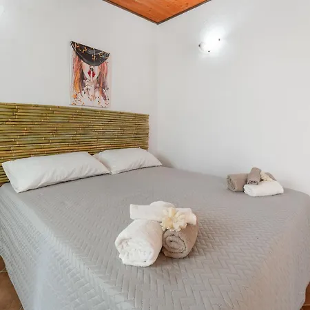Vakantiehuis Ittiturismo Isola Rossa L'agrumeto *