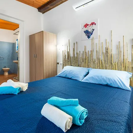 Ittiturismo Isola Rossa L'agrumeto Vakantiehuis