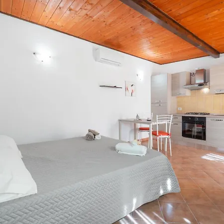 Ittiturismo Isola Rossa L'agrumeto Holiday home