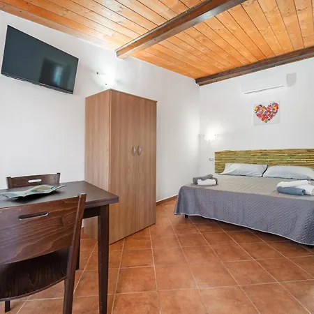 Holiday home Ittiturismo Isola Rossa L'agrumeto